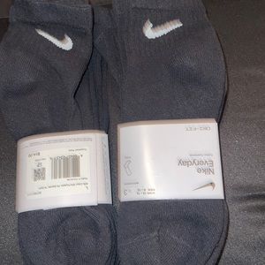Men Nike socks , Dri -fit 3pairs, ankle